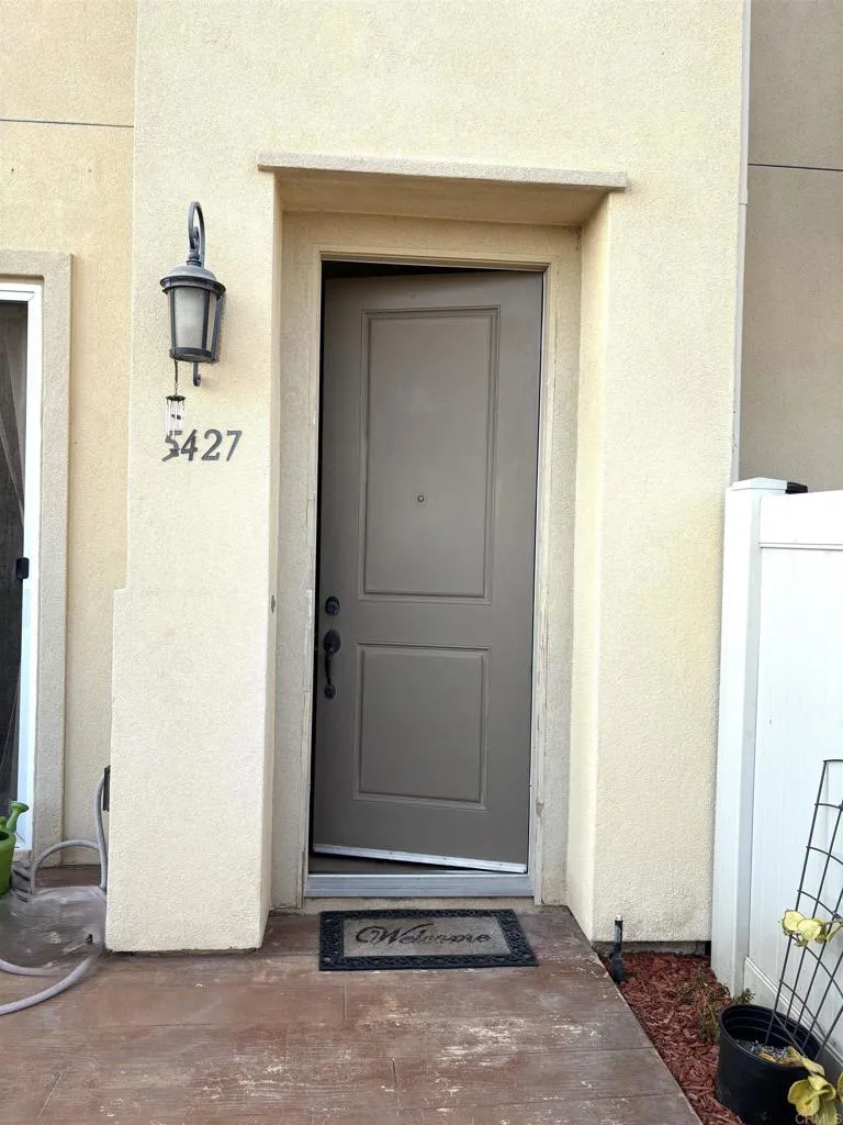 https://cdn.realtyfeed.com/cdn/127/306503020/ed26c328e3d0338229d4db4366e55a93.webp