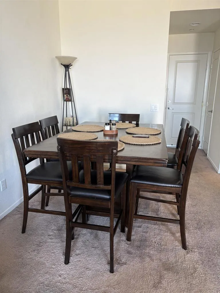 https://cdn.realtyfeed.com/cdn/127/306503020/f8e9aae71430602e9acd74cf14d46ee6.webp