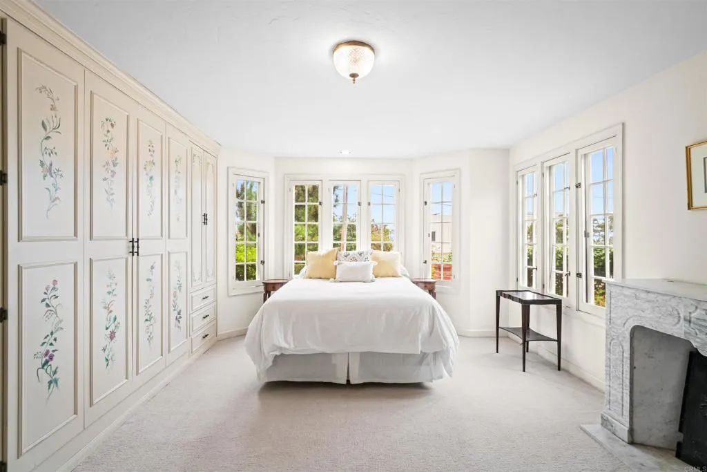 https://cdn.realtyfeed.com/cdn/127/306503077/3fa3acb67b72f2da1851940fb86080ab.webp