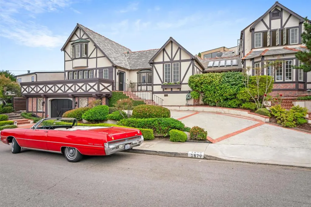https://cdn.realtyfeed.com/cdn/127/306503077/bb3c0689a6bb3360e5f402a932e03e6f.webp