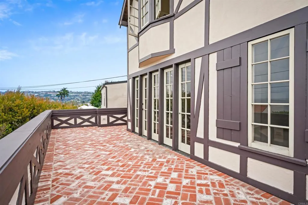 https://cdn.realtyfeed.com/cdn/127/306503077/d628368ab7b68b8e8397f7dbd4efafea.webp