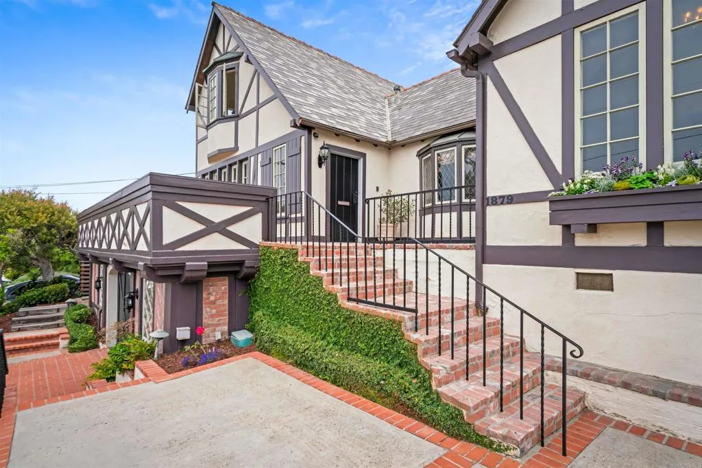 https://cdn.realtyfeed.com/cdn/127/306503077/da4114efdbc496b2d6d96c2955d93b00.webp