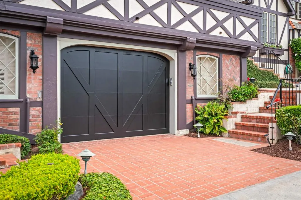 https://cdn.realtyfeed.com/cdn/127/306503077/eda24fc7970514e65d807e3500b46eea.webp