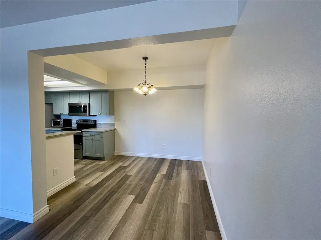 Photo #7: PT25168366 Listing: Photo #7