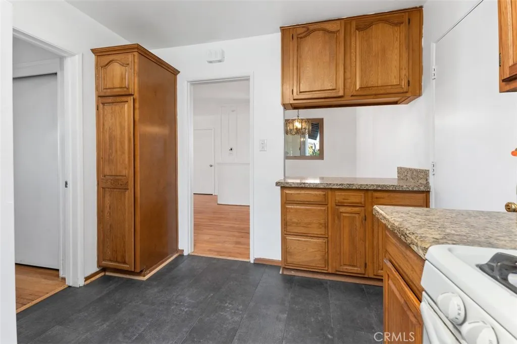https://cdn.realtyfeed.com/cdn/127/306503232/3f076d23ab618ee3a7a465a5badfb002.webp
