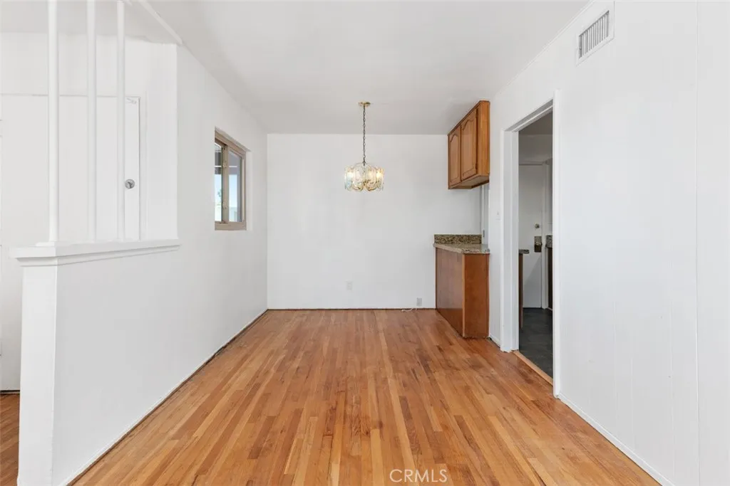 https://cdn.realtyfeed.com/cdn/127/306503232/5f454d6e22d5223f309eca0045e578dd.webp