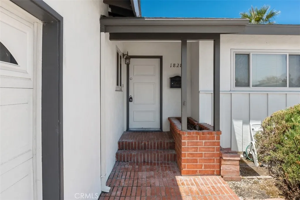 https://cdn.realtyfeed.com/cdn/127/306503232/cafd7f19e15079a80446749759e86442.webp