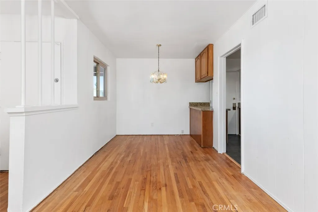 https://cdn.realtyfeed.com/cdn/127/306503232/eb42228514a62c9d8b11b1997b22fba3.webp