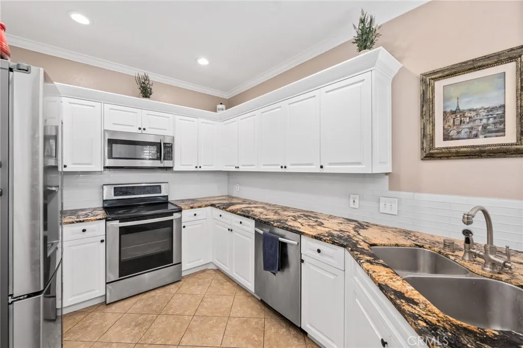 Photo #8: SW25168204 Listing: Photo #8