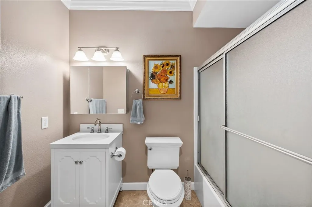 Photo #17: SW25168204 Listing: Photo #17