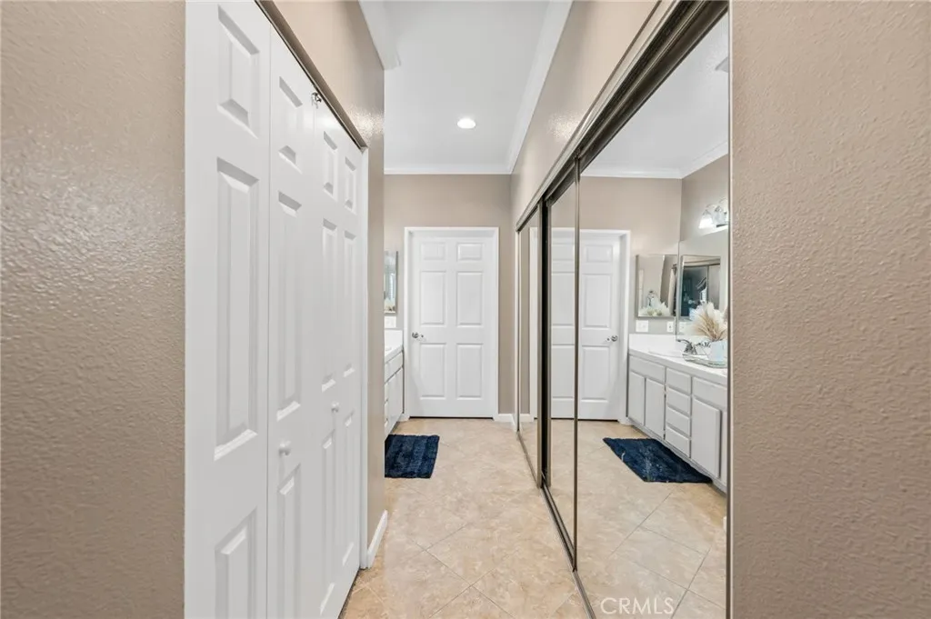 Photo #13: SW25168204 Listing: Photo #13