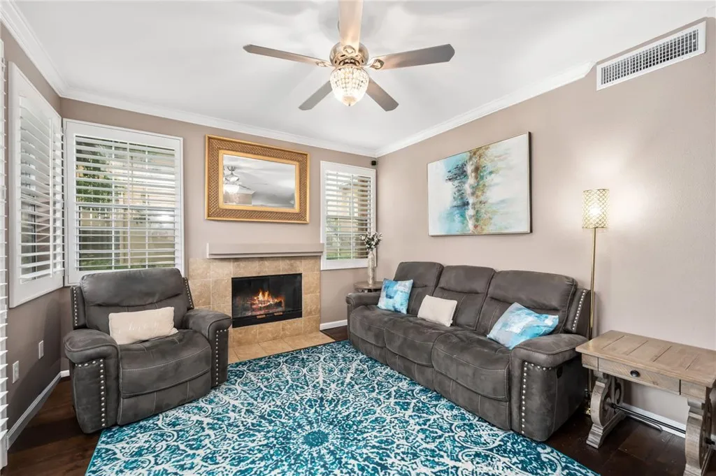 Photo #4: SW25168204 Listing 