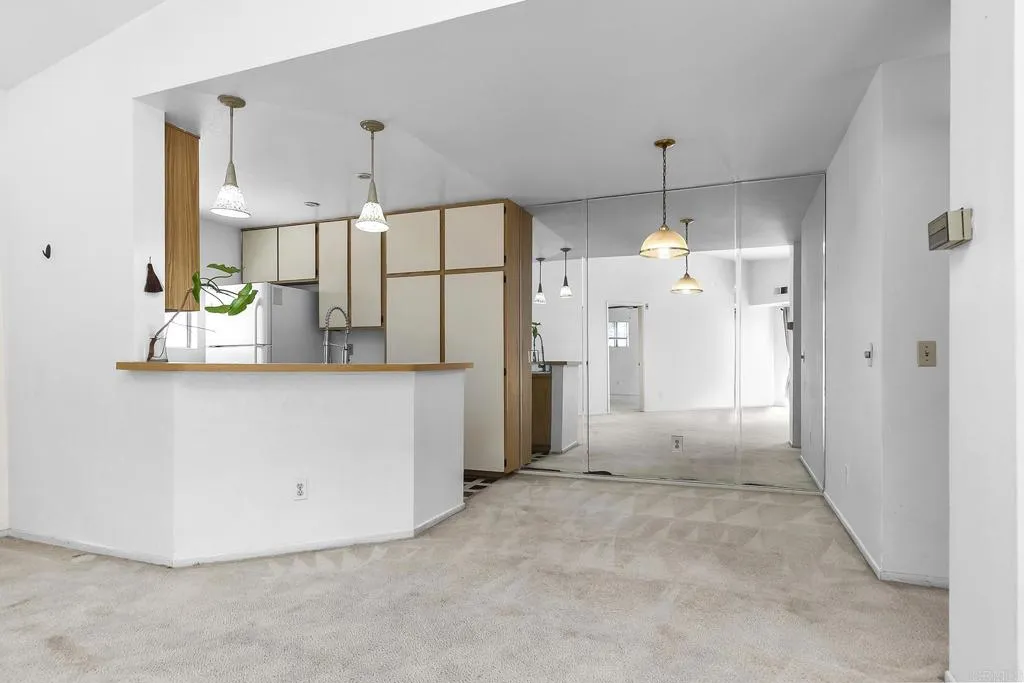 MLS: PTP2505697 Condo For Sale