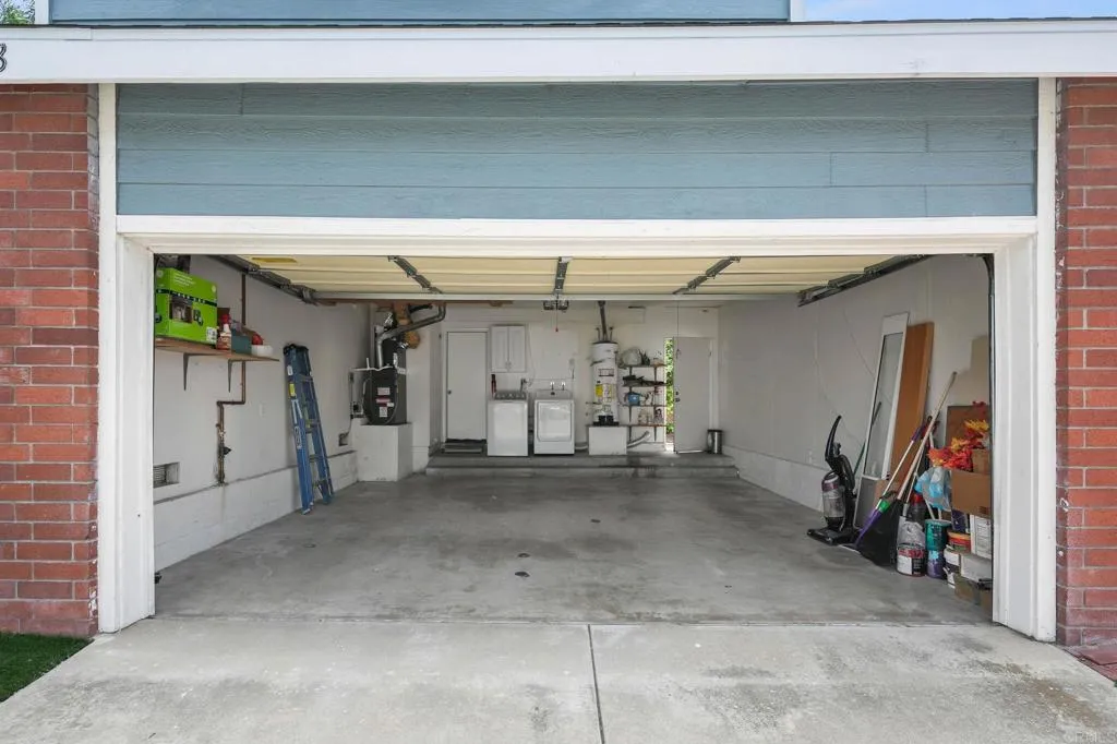 https://cdn.realtyfeed.com/cdn/127/306503430/d6c7d9fac1a64143d2c6e339516a18af.webp