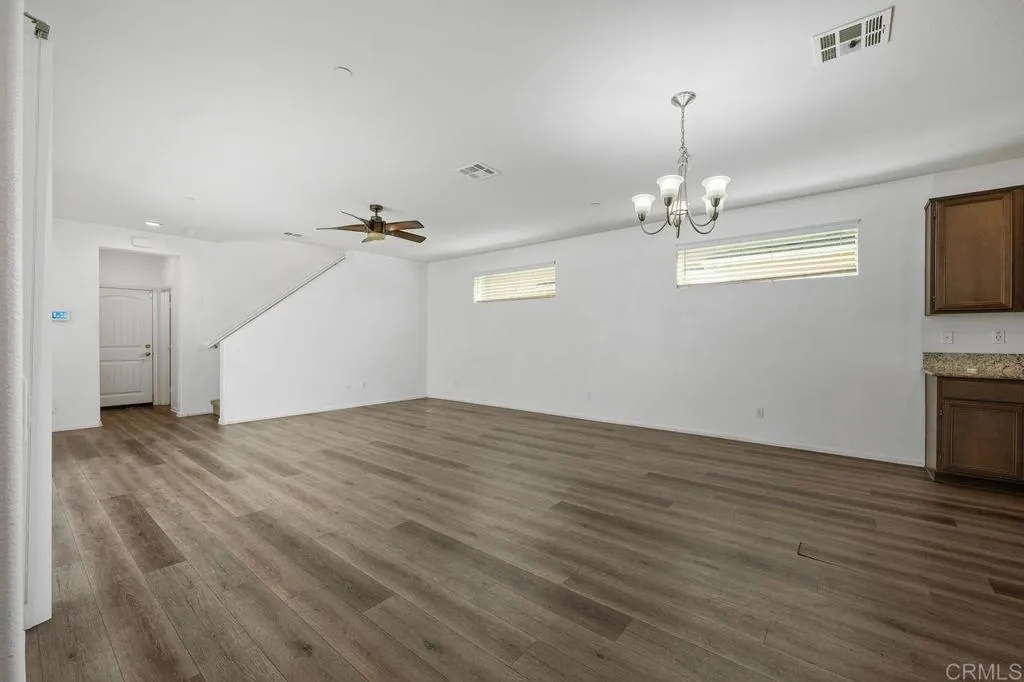 https://cdn.realtyfeed.com/cdn/127/306503447/2d7723393da2087b6e50d0a60adb59d5.webp