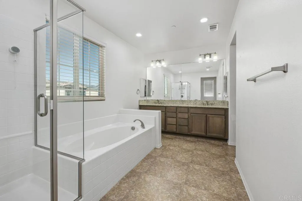 https://cdn.realtyfeed.com/cdn/127/306503447/d2b5d21c0c2a50c72e9632d74547acc7.webp