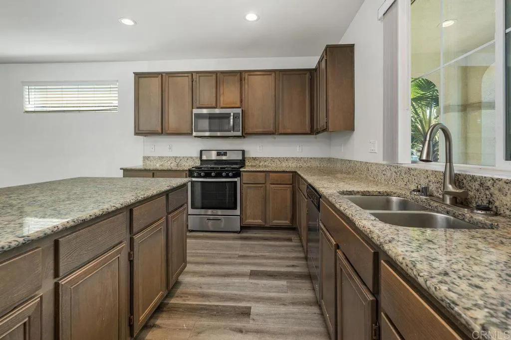 https://cdn.realtyfeed.com/cdn/127/306503447/fec8e635faa6e6355b94618d8144cc36.webp