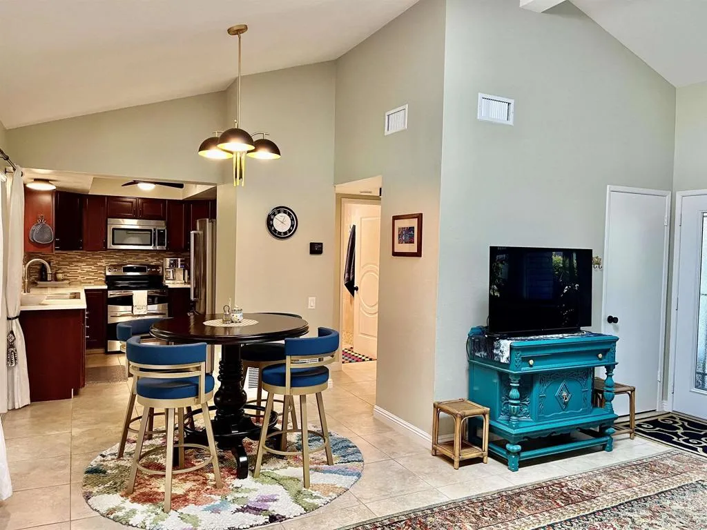 Photo #5: NDP2507385 Listing 