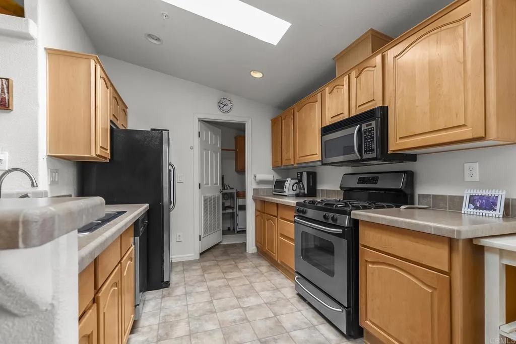 https://cdn.realtyfeed.com/cdn/127/306503892/5890ff47075348d118271e868a391c44.webp