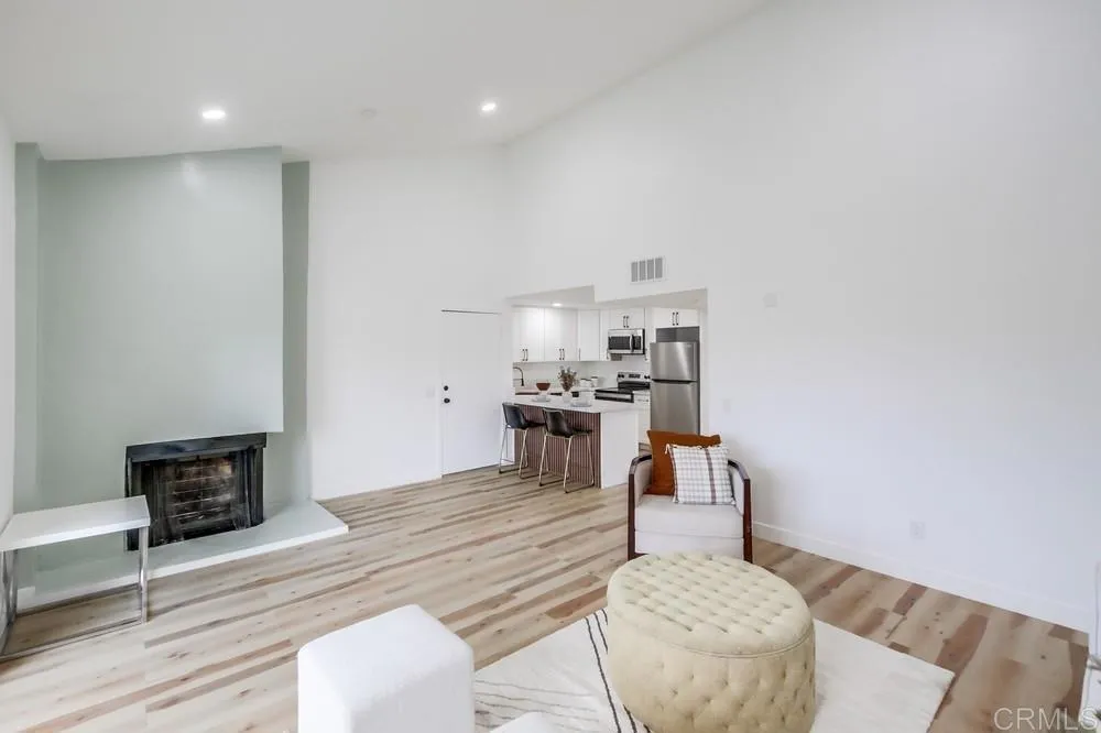 Photo #2: PTP2505710 Listing 