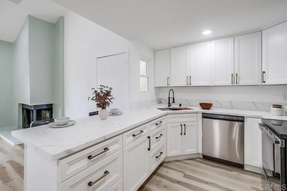 Photo #7: PTP2505710 Listing: Photo #7
