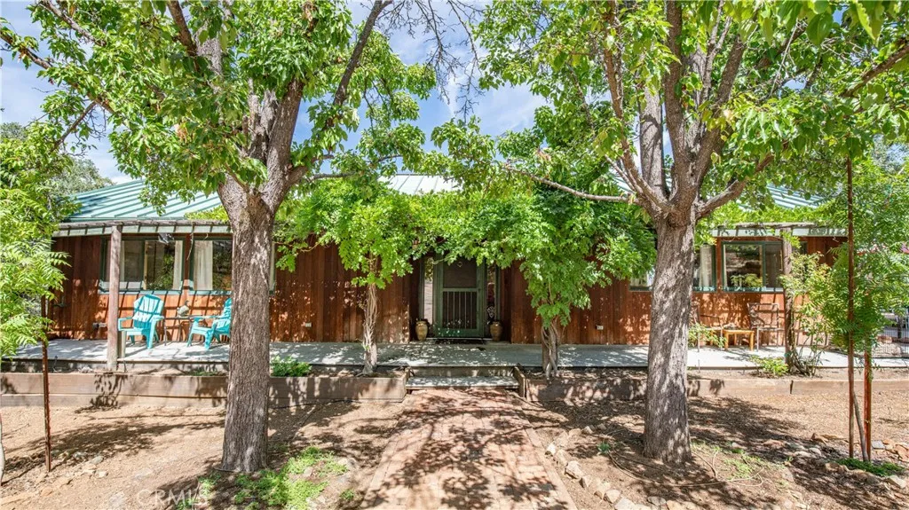 22077 Callayomi Road, Middletown, CA 95461