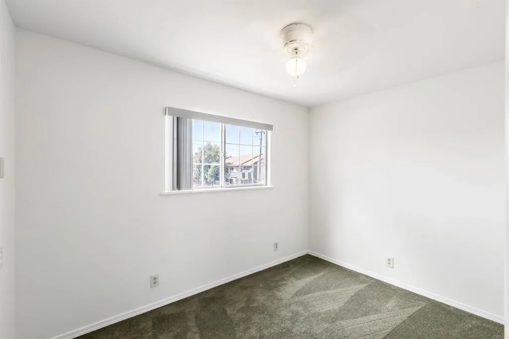 https://cdn.realtyfeed.com/cdn/127/306504018/30585cb86f6c87d1ca71f1ba15e0fa56.webp