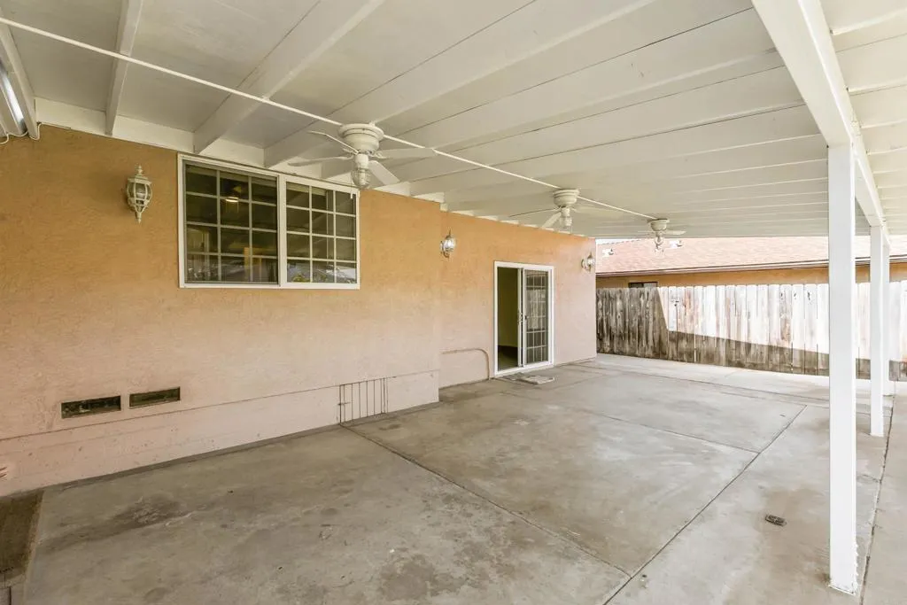 https://cdn.realtyfeed.com/cdn/127/306504018/84e93eae91d3148300e863bbedef0745.webp