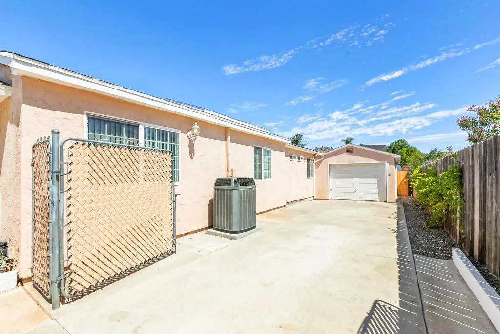 https://cdn.realtyfeed.com/cdn/127/306504018/c49a12da80e891cc7ef6863f506daefa.webp