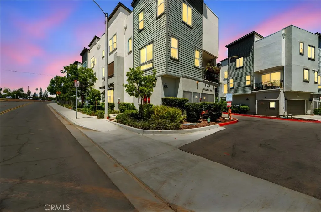 Photo #3: SW25168393 Listing 