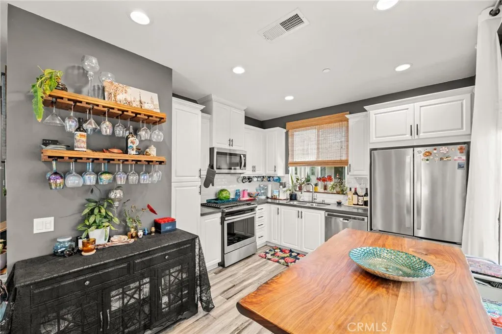 Photo #18: SW25168393 Listing: Photo #18