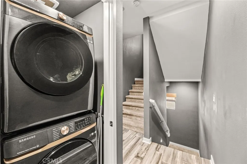 https://cdn.realtyfeed.com/cdn/127/306504026/77bbf13db235c2ff0537cbd791faaab2.webp