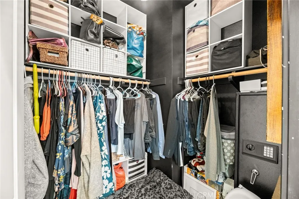 https://cdn.realtyfeed.com/cdn/127/306504026/9df30e6bfa1ee889f250d6b73720a349.webp