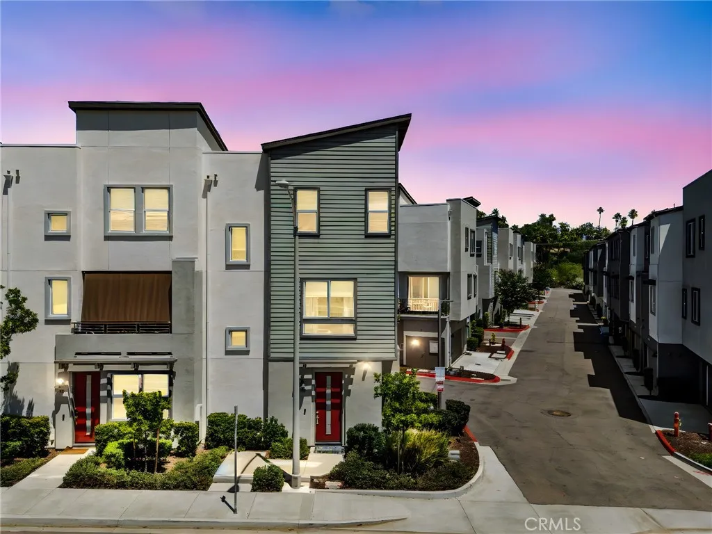 https://cdn.realtyfeed.com/cdn/127/306504026/b41050d2c6b60e2bdac9a1092d2831c8.webp
