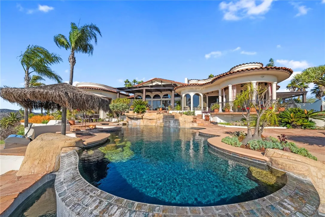 https://cdn.realtyfeed.com/cdn/127/306504084/733820a4aa619fc180e5cb80510594aa.webp
