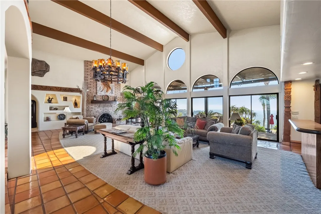 https://cdn.realtyfeed.com/cdn/127/306504084/8a8d72bff457eb0943a37ae79981c500.webp