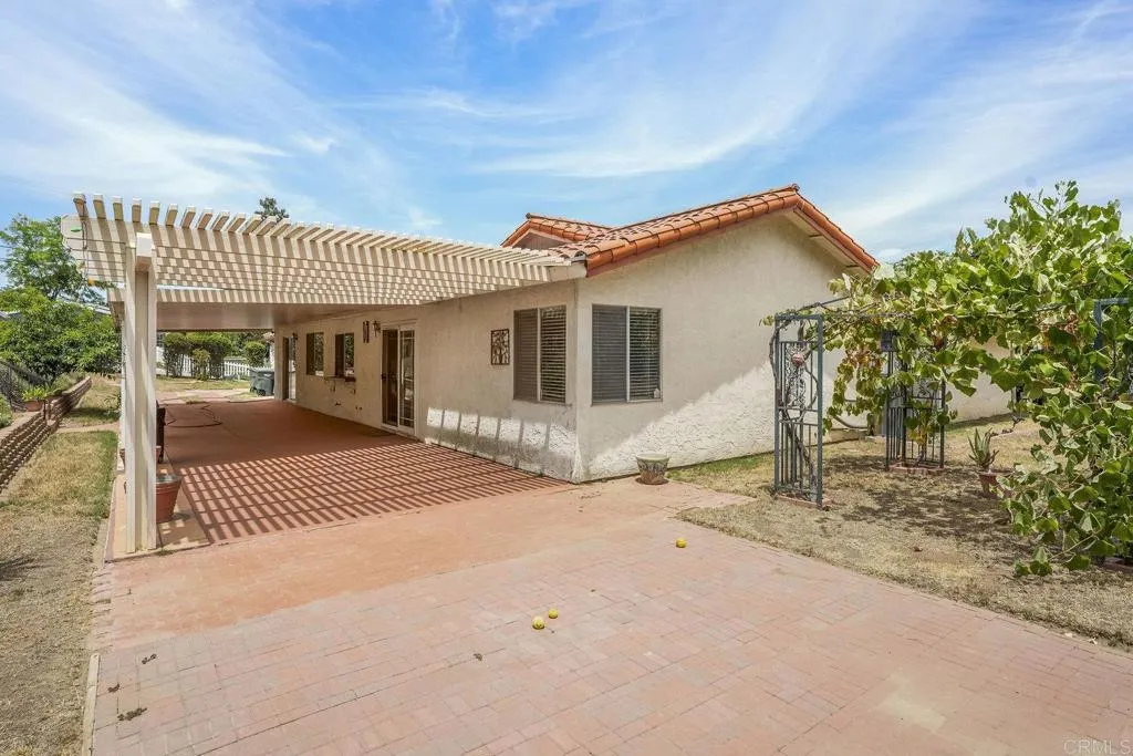 https://cdn.realtyfeed.com/cdn/127/306504104/cd4ea58ac9e8d41cae69e371028bb849.webp