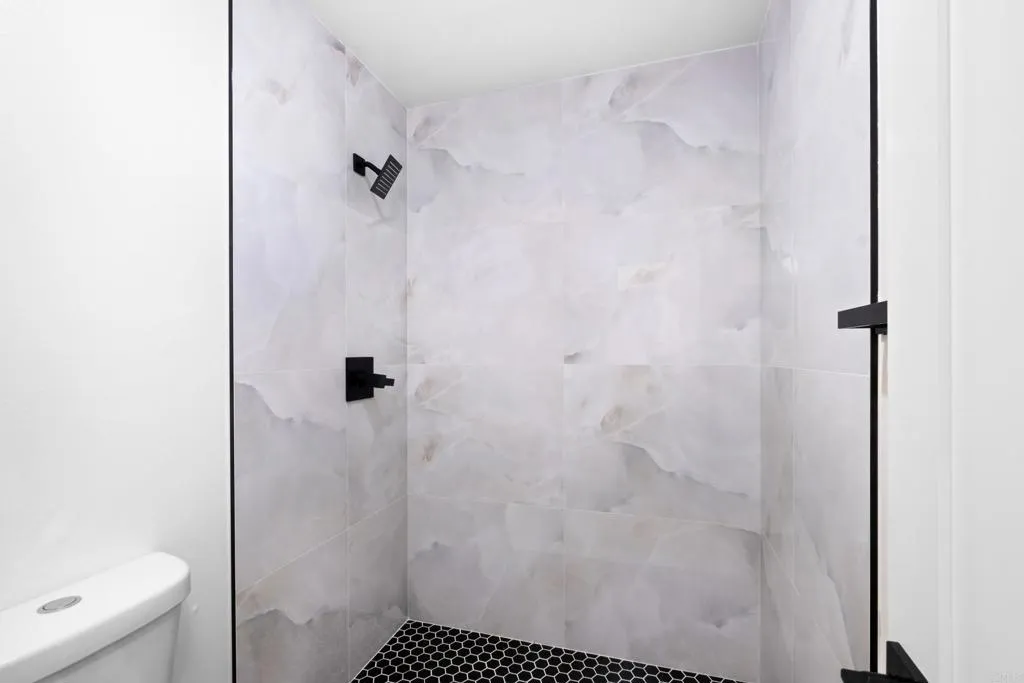 Photo #24: PTP2505721 Listing: Photo #24