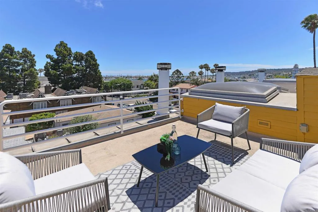 Photo #8: PTP2505725 Listing: Photo #8