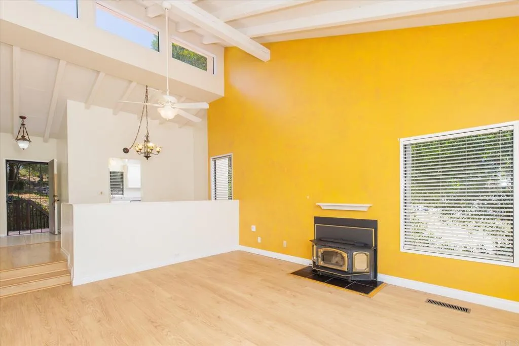 Photo #5: NDP2507403 Listing 