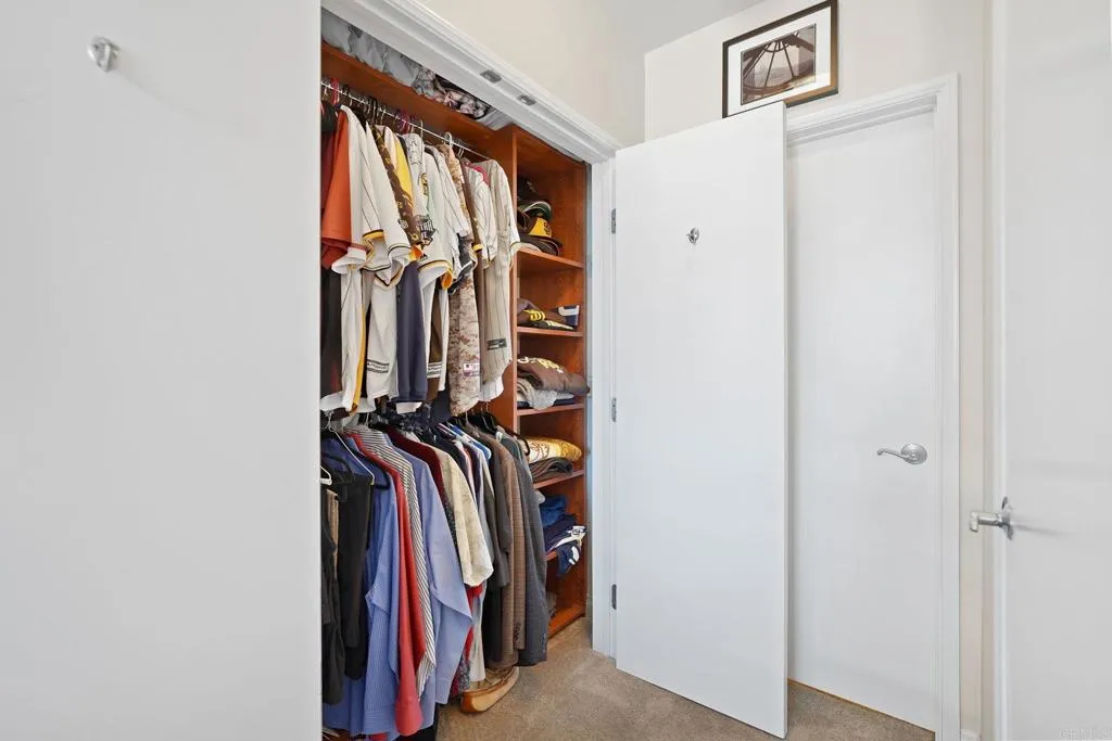 https://cdn.realtyfeed.com/cdn/127/306504354/53cc081e610980536998f986b92d96b1.webp