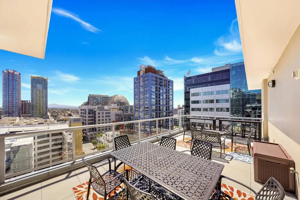 https://cdn.realtyfeed.com/cdn/127/306504354/979369ab946330ad1bca27728c559ac7.webp