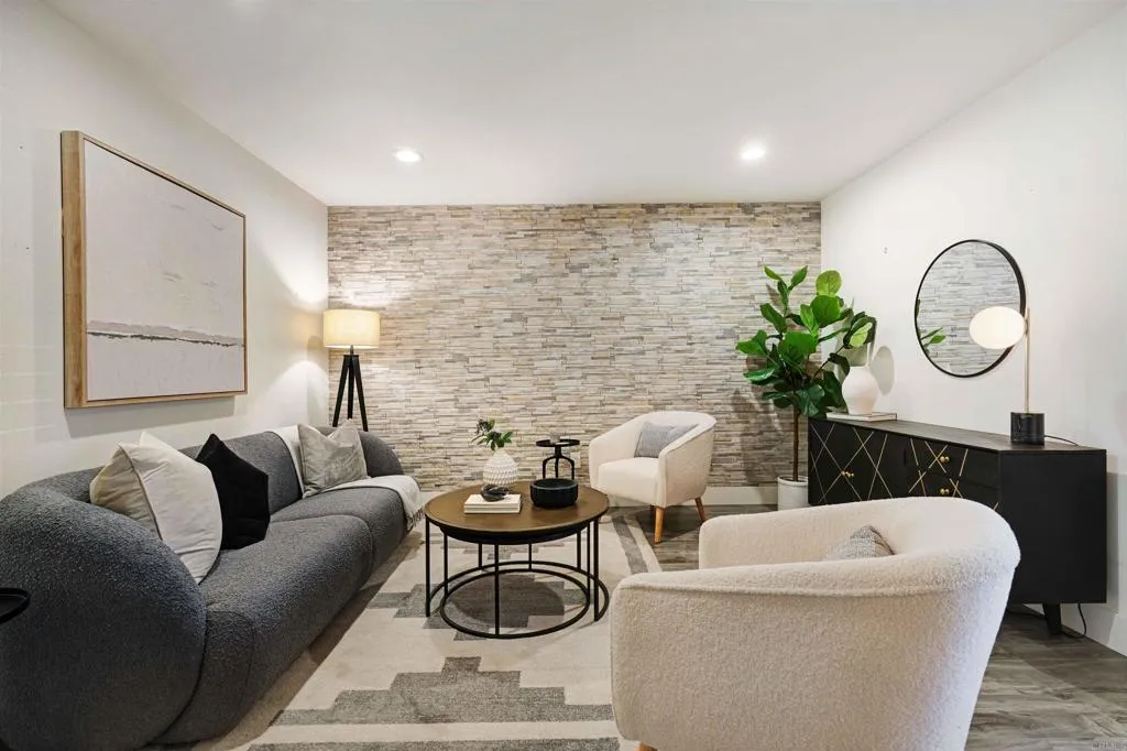 Photo #3: PTP2505730 Listing 
