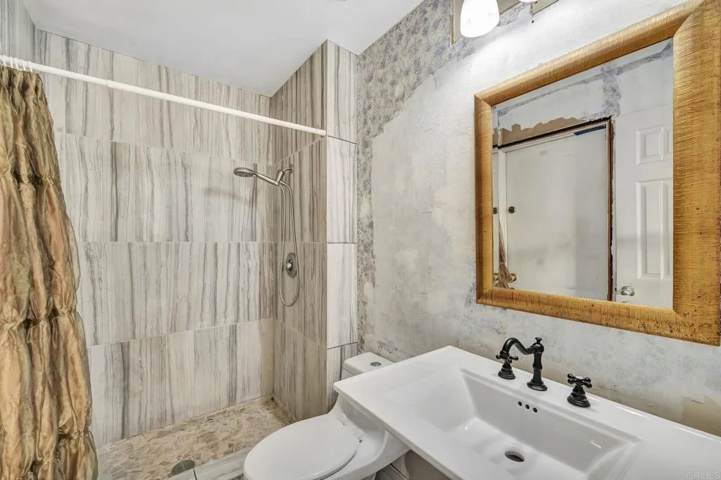 https://cdn.realtyfeed.com/cdn/127/306504472/ae501e1aa7f94ecd9b063f4356a24b7c.webp