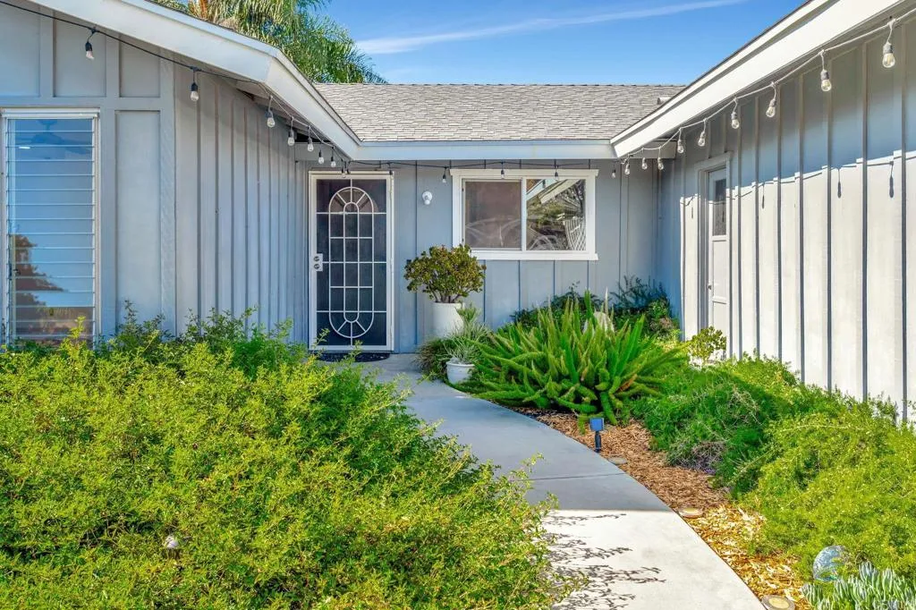 https://cdn.realtyfeed.com/cdn/127/306504472/d8c7bcadcbb2b4fd1bd3e2600bee65b9.webp
