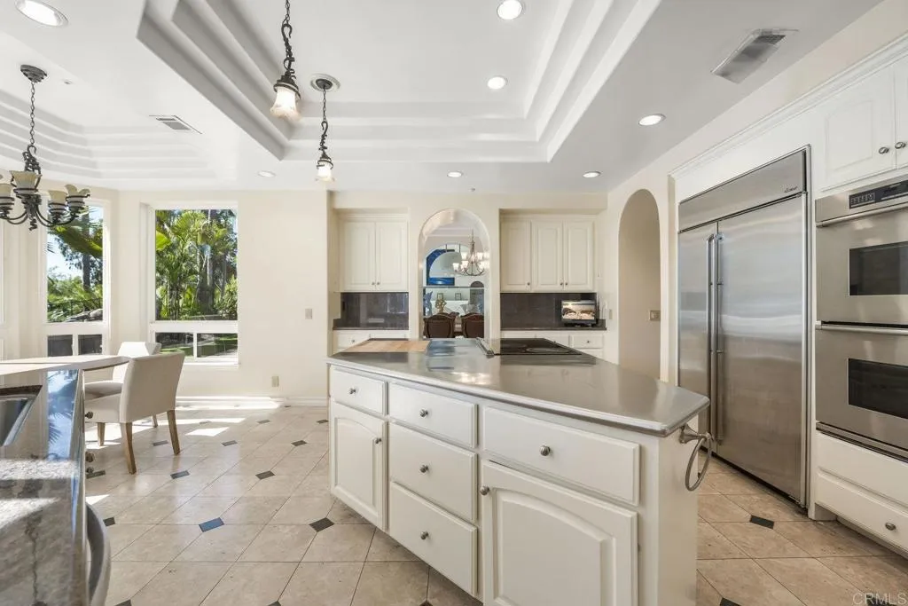 https://cdn.realtyfeed.com/cdn/127/306504596/179241bd23bd09d998a4b87cd8b22a0f.webp