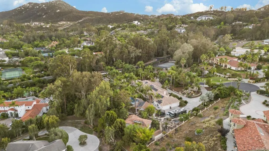 https://cdn.realtyfeed.com/cdn/127/306504596/a0a52024d8d98a9fab27b9eff2d5a934.webp