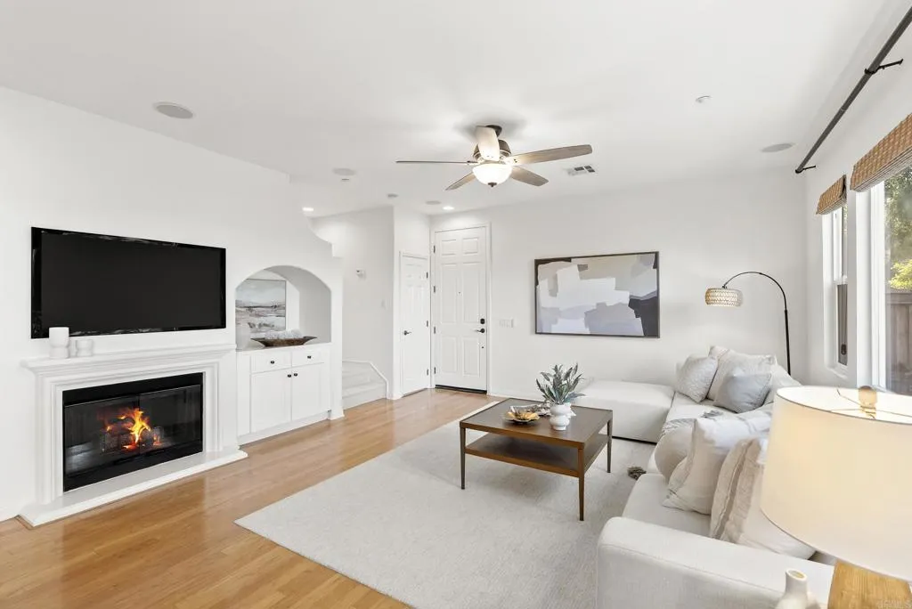 https://cdn.realtyfeed.com/cdn/127/306504678/7f6fd6d204787c71bbaaf5dafc955bfe.webp