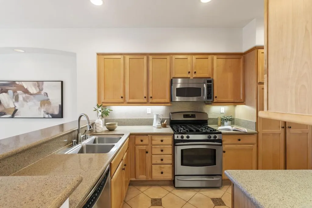 https://cdn.realtyfeed.com/cdn/127/306504678/b6920cf6a63576cddfb513ef6756b44d.webp