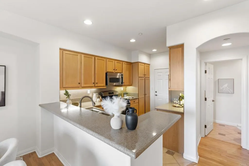 https://cdn.realtyfeed.com/cdn/127/306504678/dc6d8414462af57f3464b0c64de36973.webp